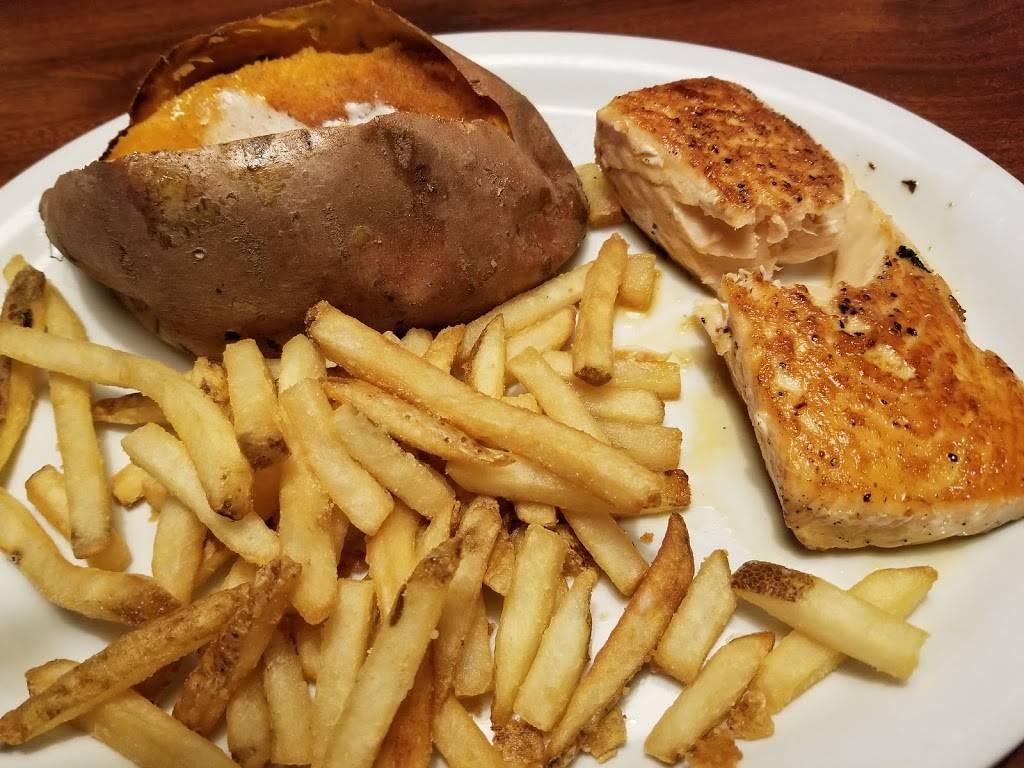 Ruby Tuesday | restaurant | 3300 Chambers Rd, Horseheads, NY 14845, USA | 6077965269 OR +1 607-796-5269