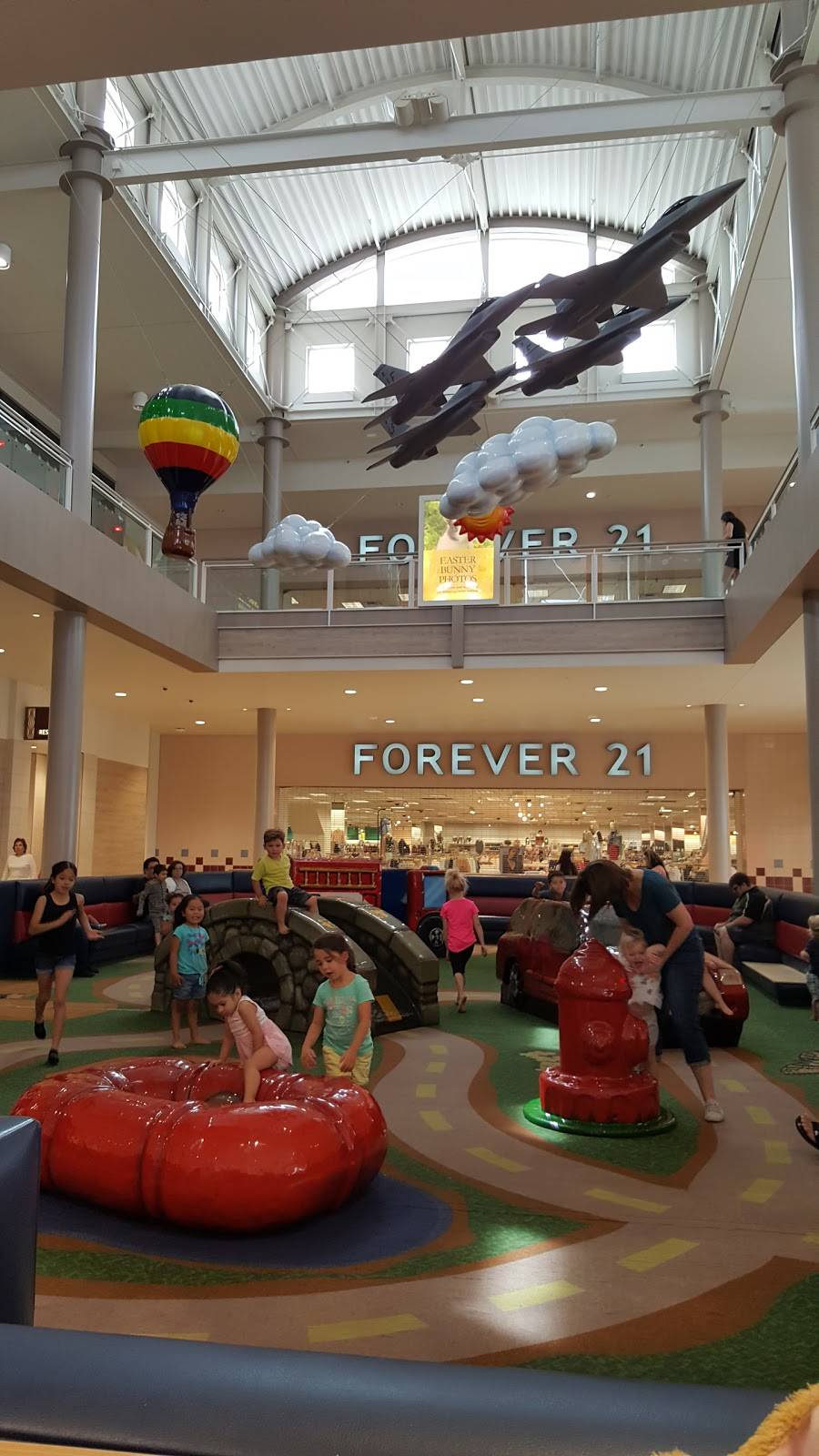 Arrowhead Towne Center | shopping mall | 7700 W. Arrowhead Towne Center, Glendale, AZ 85308, USA | 6239797777 OR +1 623-979-7777