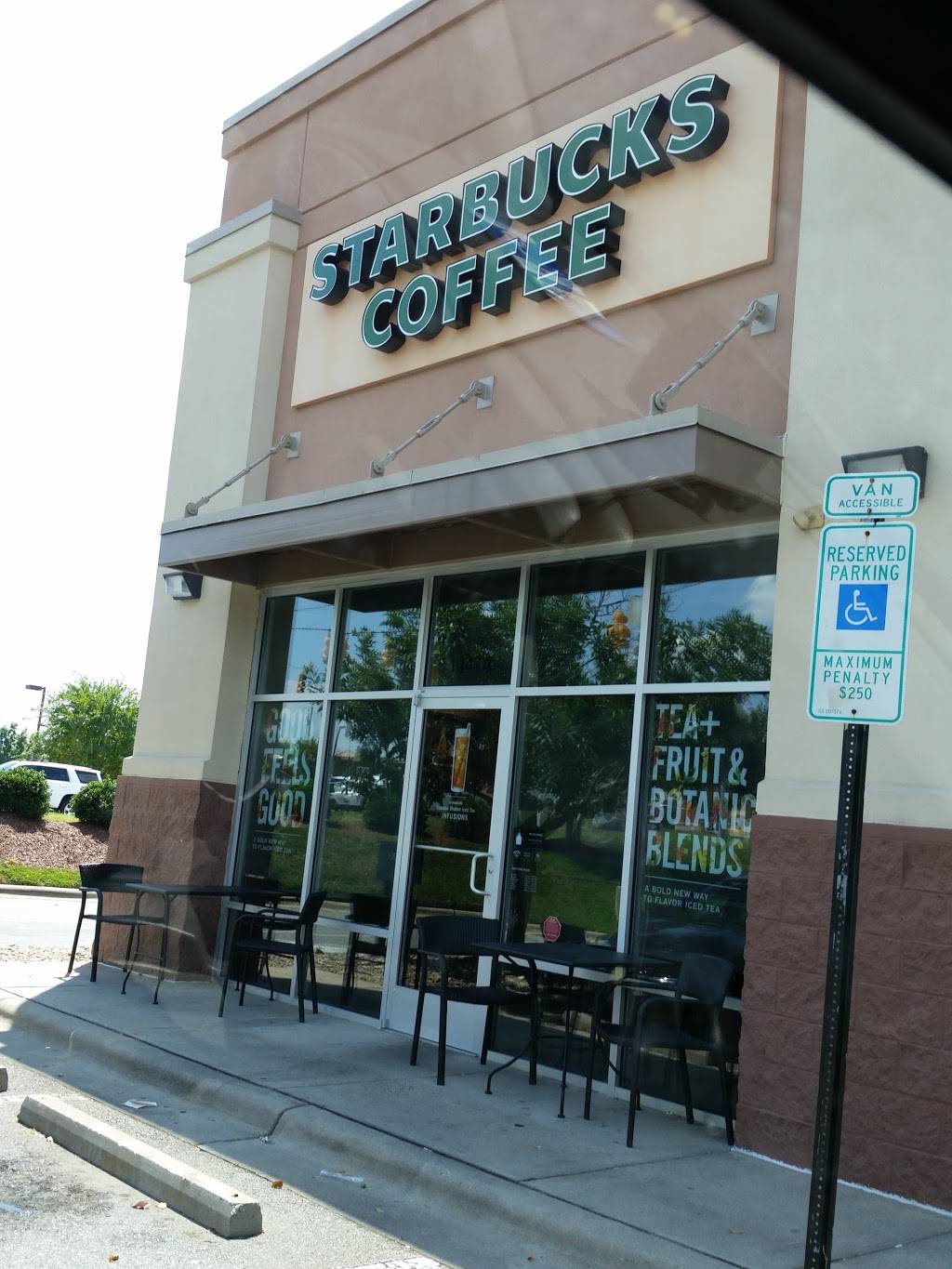 Starbucks | cafe | 1447 University Dr A, Burlington, NC 27215, USA | 3365846795 OR +1 336-584-6795