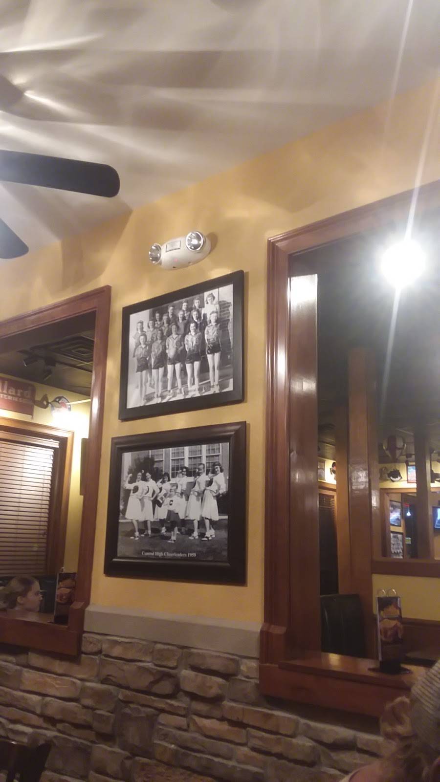 Zaxbys Chicken Fingers & Buffalo Wings | restaurant | 3722 S Railroad St, Phenix City, AL 36867, USA | 3344482650 OR +1 334-448-2650