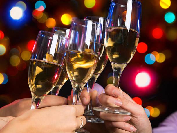 dVine Wine Bar | restaurant | 11227 NE State Hwy 104, Kingston, WA 98346, USA | 3602973010 OR +1 360-297-3010