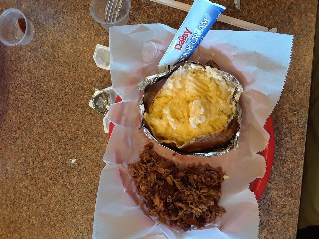 R & R BBQ | restaurant | 110 Morgan Mill Rd, Stephenville, TX 76401, USA | 2549185337 OR +1 254-918-5337