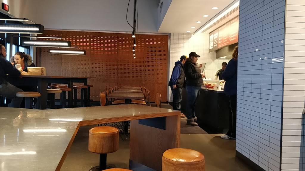 Chipotle Mexican Grill | restaurant | 1290 Arsenal St Ste 7, Watertown, NY 13601, USA | 3157862813 OR +1 315-786-2813