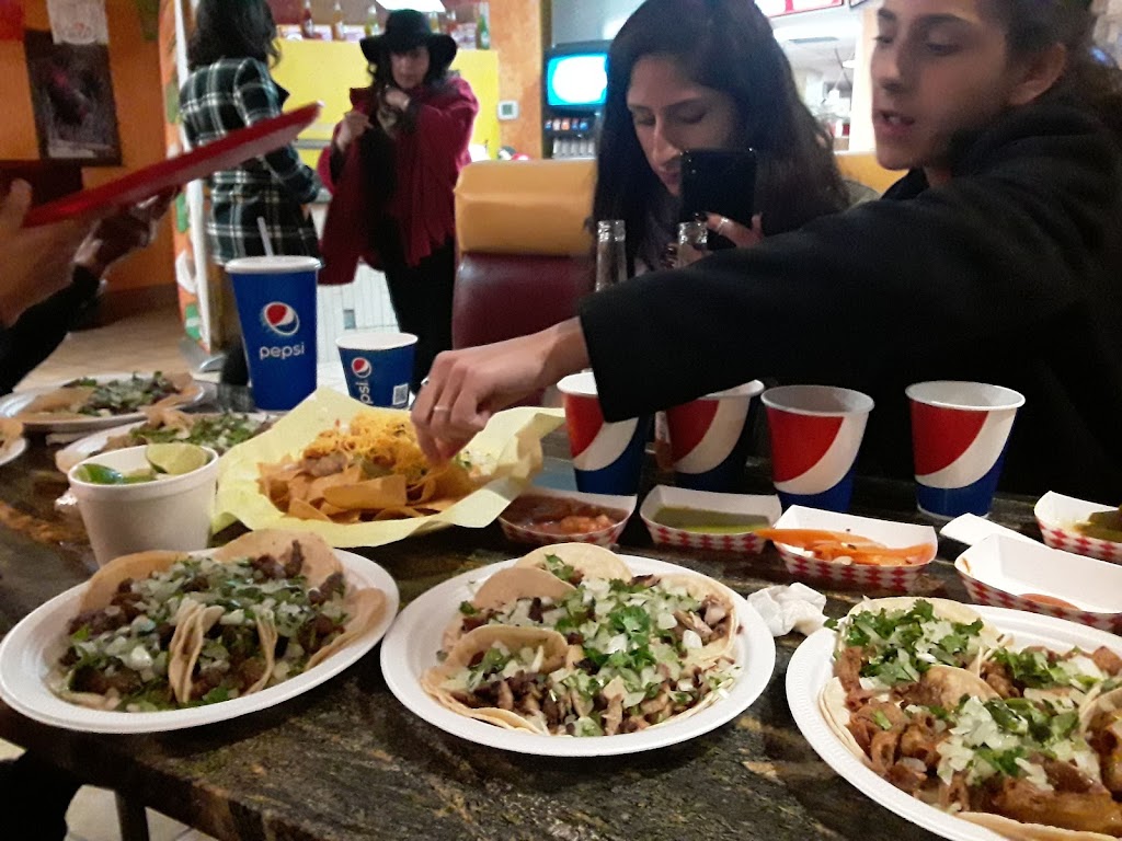 Atilanos Mexican Food - Francis | restaurant | 802 W Francis Ave, Spokane, WA 99205, USA | 5093254046 OR +1 509-325-4046