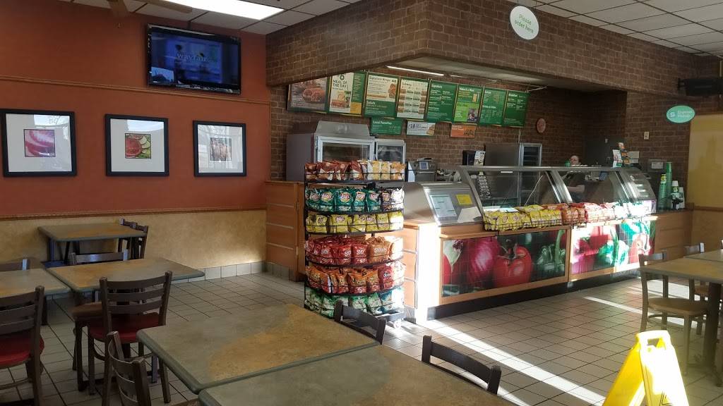 Subway Restaurants | restaurant | 15470 Andrews Dr, Denver, CO 80239, USA | 3033715958 OR +1 303-371-5958