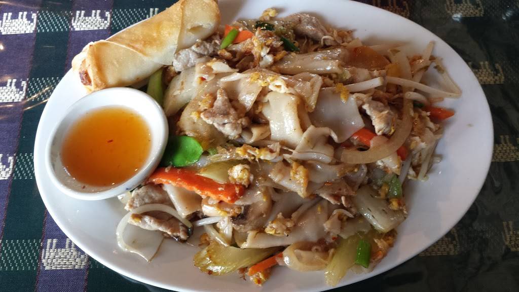 Thai Taste University | restaurant | 2025 E Arbors Dr # 230, Charlotte, NC 28262, USA | 7046889179 OR +1 704-688-9179