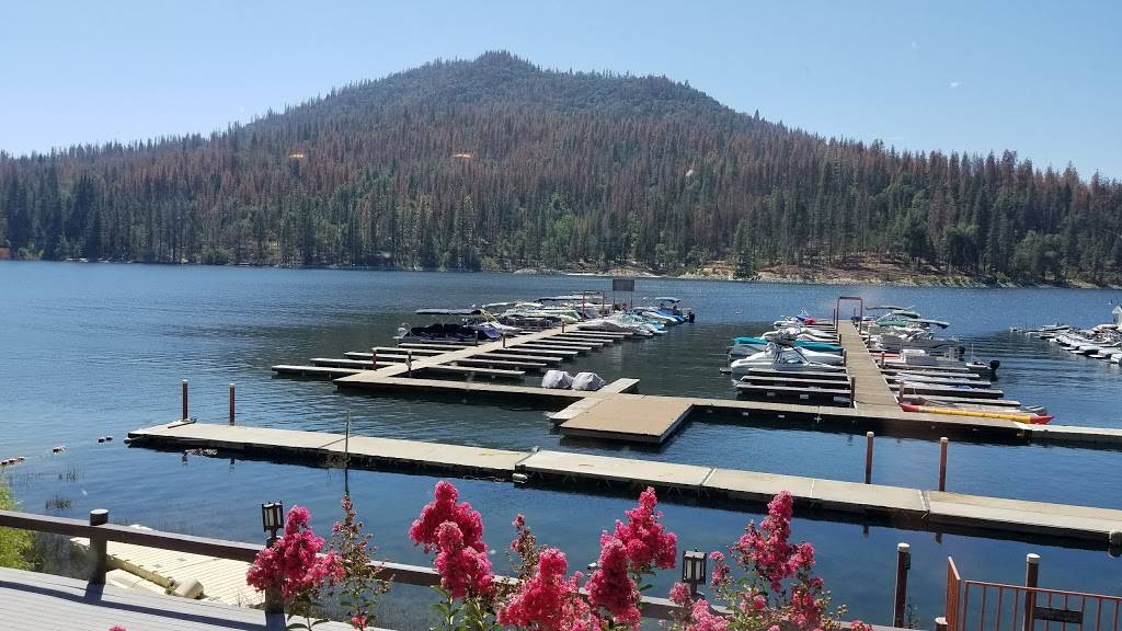 Pines Village Bakery-Pizzeria | restaurant | 54362 Rd 432, Bass Lake, CA 93604, USA | 5596415550 OR +1 559-641-5550