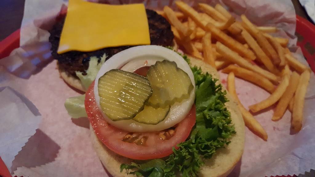 Woodys Sports Bar & Grill | restaurant | 923 Bypass Rd, Winchester, KY 40391, USA | 8597441969 OR +1 859-744-1969