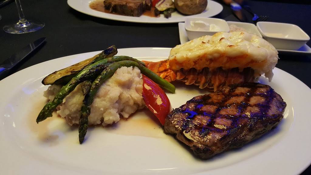 Cagneys Steakhouse & Winebar | restaurant | 128 Queen St S Unit 10, Mississauga, ON L5M 1K8, Canada | 9058262311 OR +1 905-826-2311