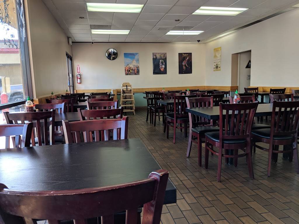 Chili & Lemon Thai Cuisine | restaurant | 701 S Atlantic Blvd, East Los Angeles, CA 90022, USA | 3233544639 OR +1 323-354-4639