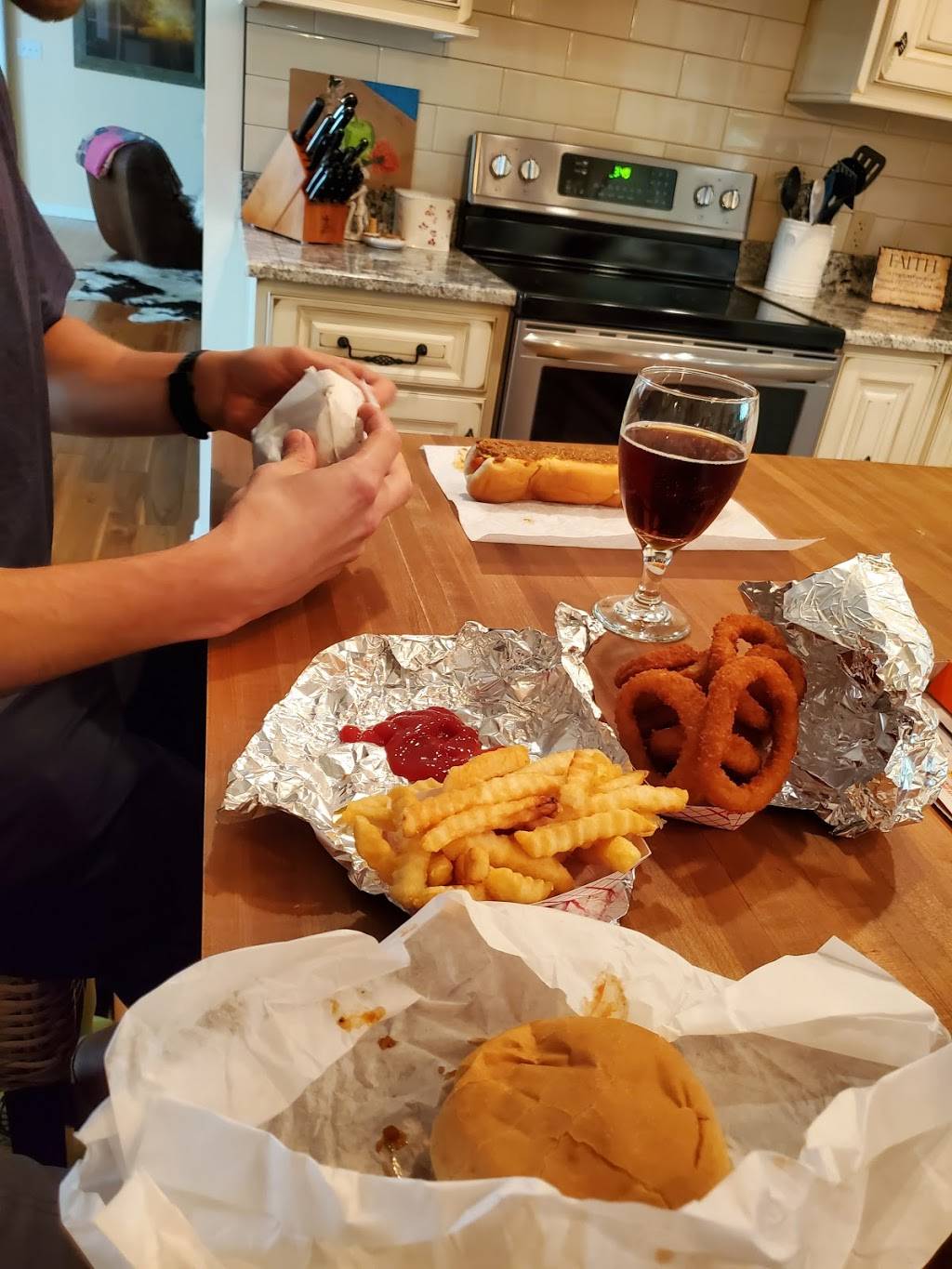 Root Beer Stand | restaurant | 129 18th St, Corbin, KY 40701, USA | 6065284163 OR +1 606-528-4163