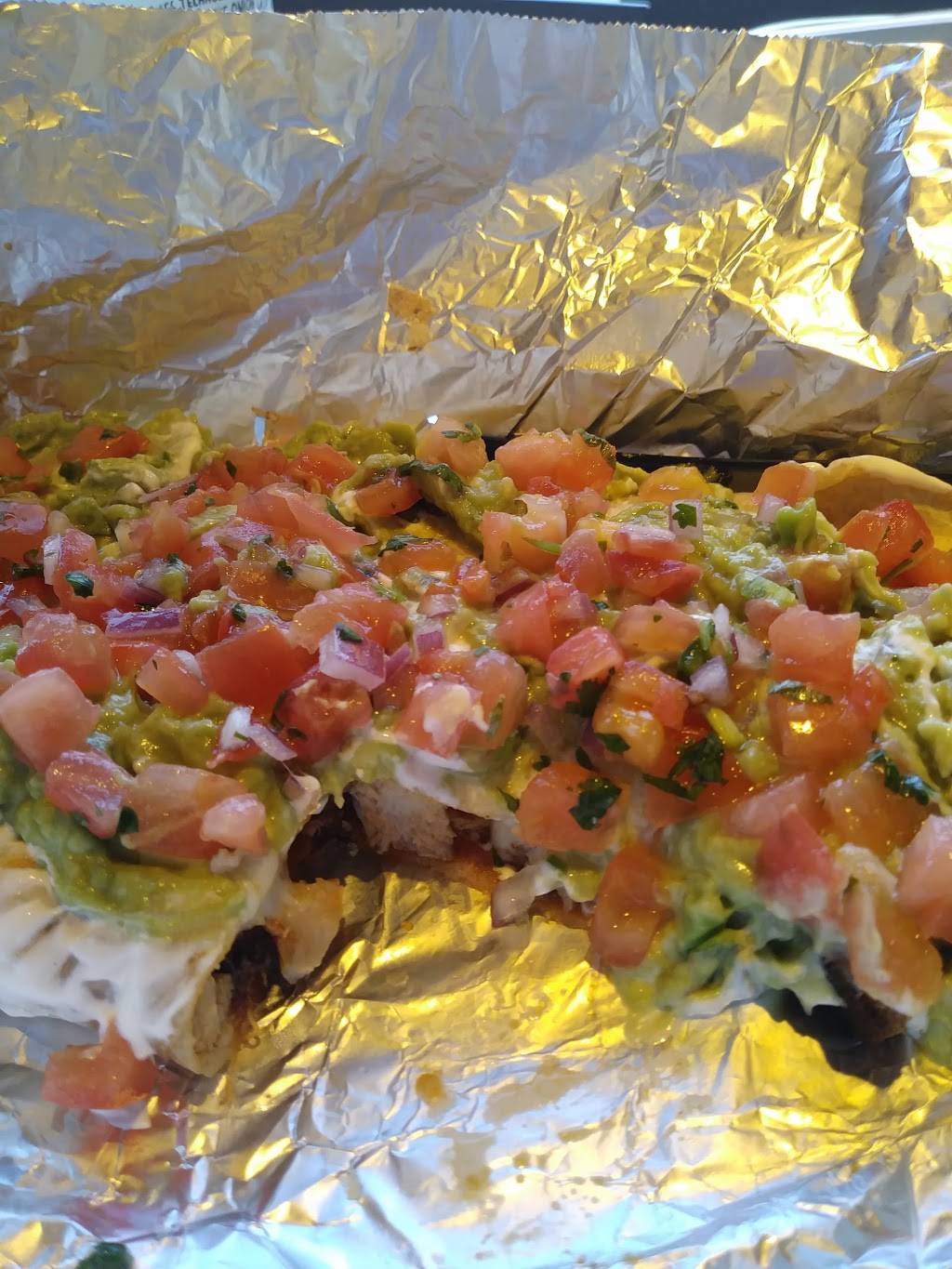 Chipotle Mexican Grill | restaurant | 10 Nathaniel Pl, Englewood, NJ 07631, USA | 2016080287 OR +1 201-608-0287