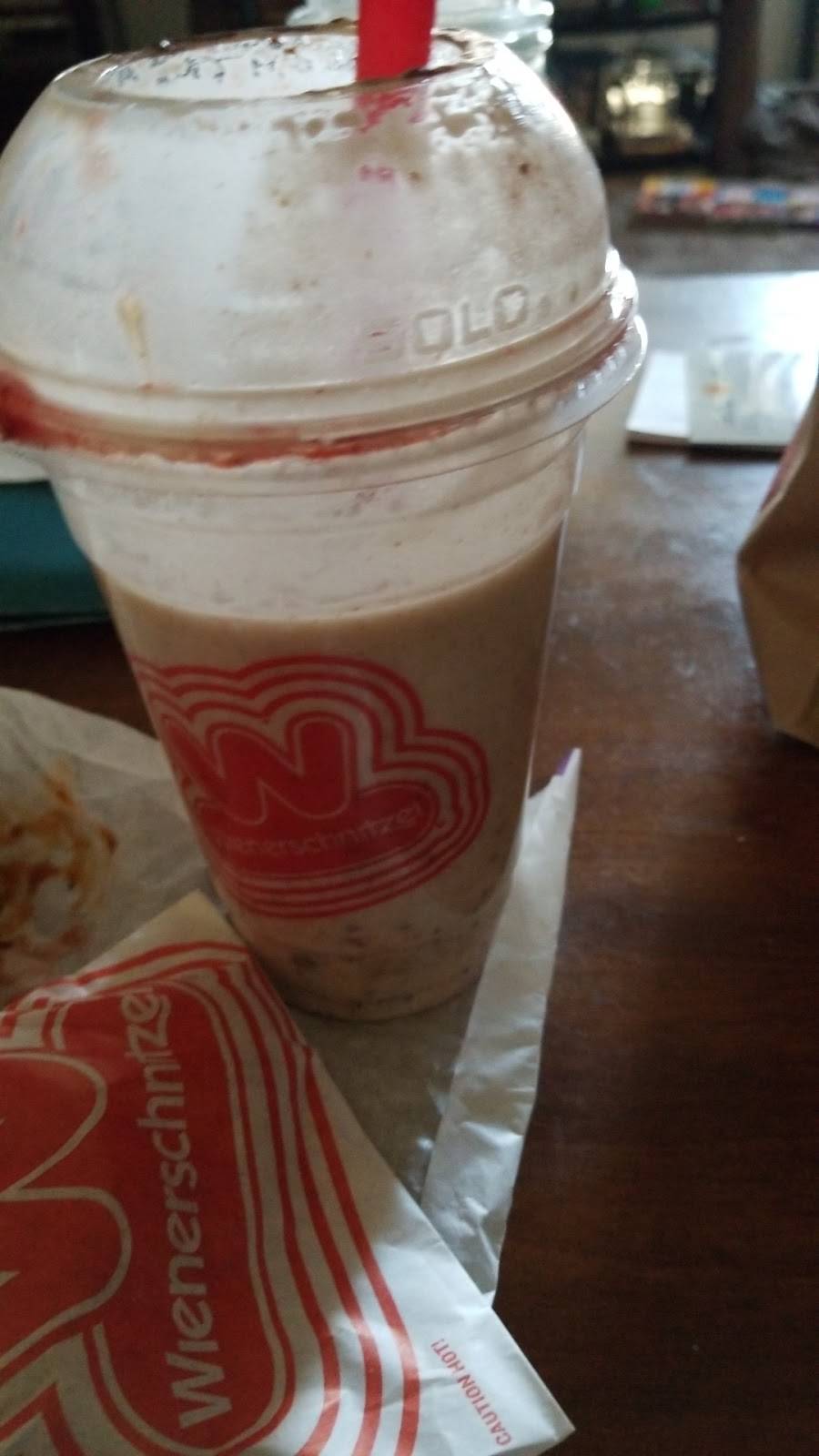 Wienerschnitzel | restaurant | 12951 Hesperia Rd #2, Victorville, CA 92392, USA | 7602417600 OR +1 760-241-7600