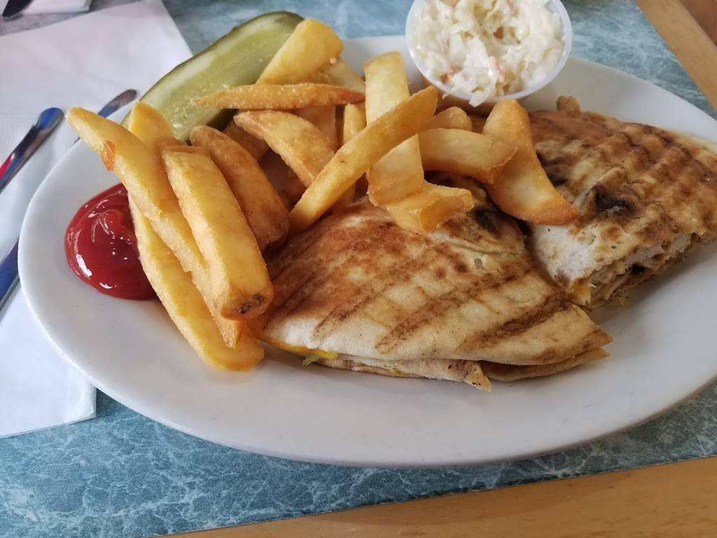 Court Deli | meal takeaway | 96 E 161st St, Bronx, NY 10451, USA | 7189931380 OR +1 718-993-1380