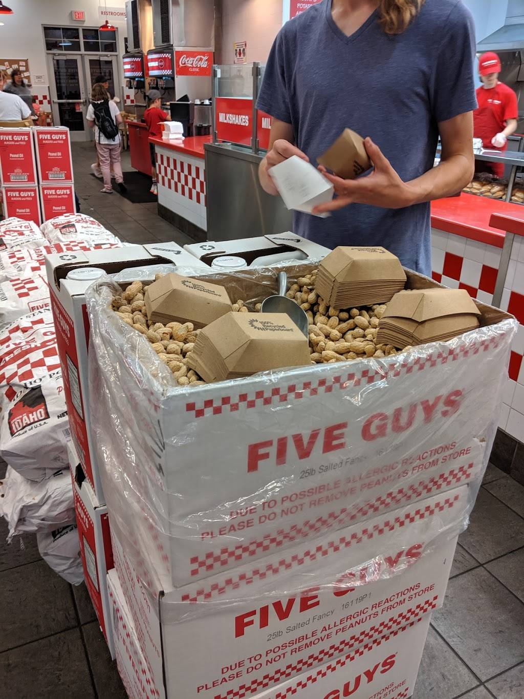 Five Guys | meal takeaway | 3167 E 3300 S, Salt Lake City, UT 84109, USA | 8014842480 OR +1 801-484-2480