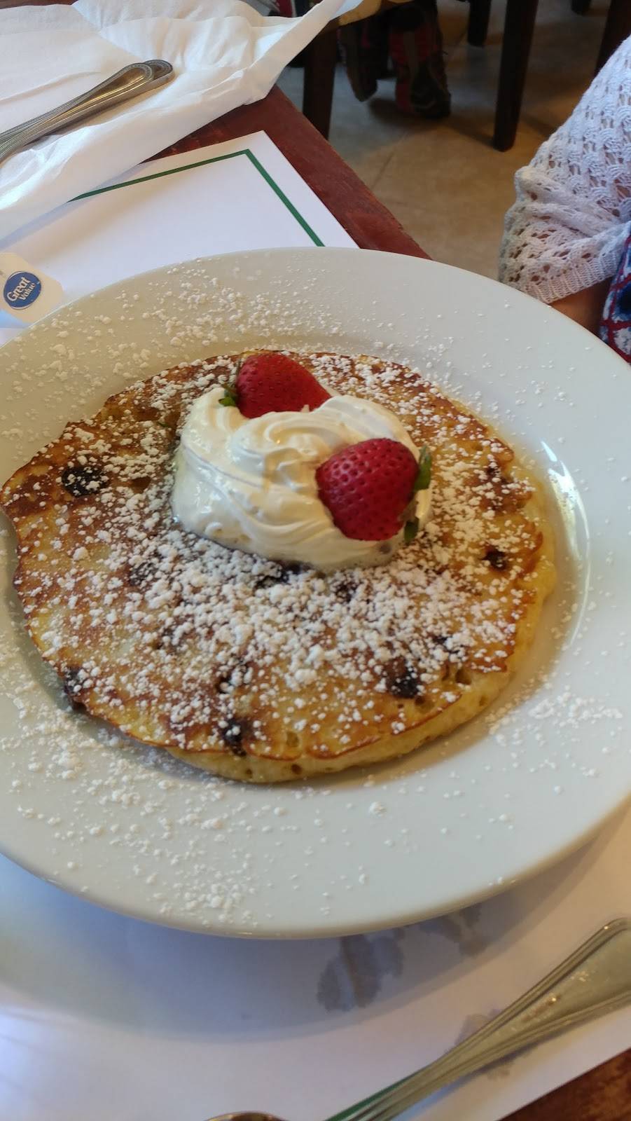 The Bistro At Acorn Hill | restaurant | 2134 Old Forest Rd, Lynchburg, VA 24501, USA | 4345281600 OR +1 434-528-1600