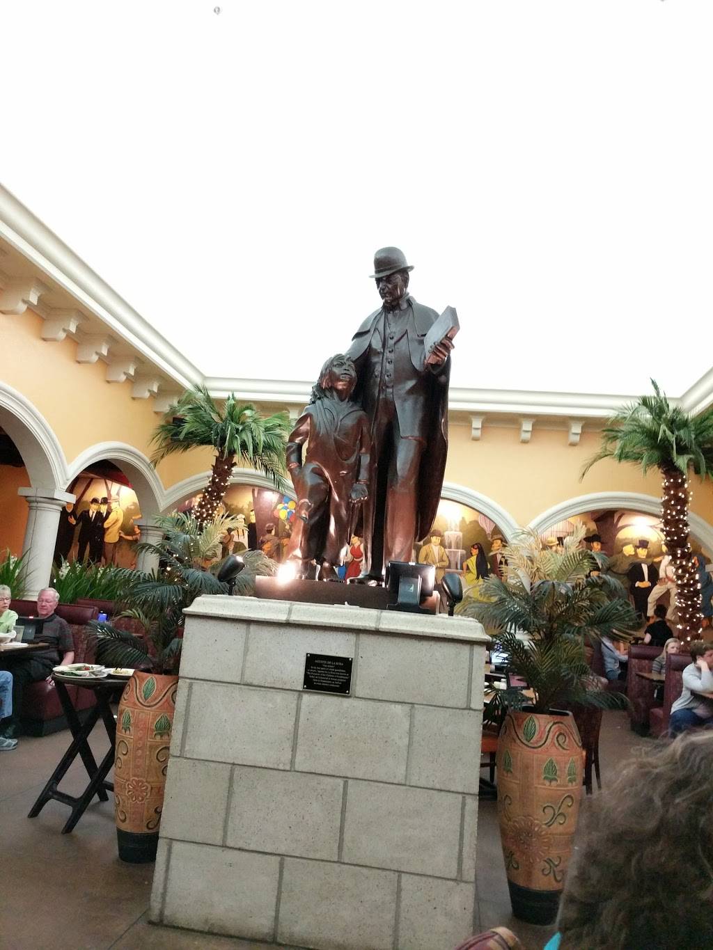 Abuelos Mexican Restaurant | restaurant | 1413 N. Waterfront Pkwy, Wichita, KS 67206, USA | 3166342230 OR +1 316-634-2230