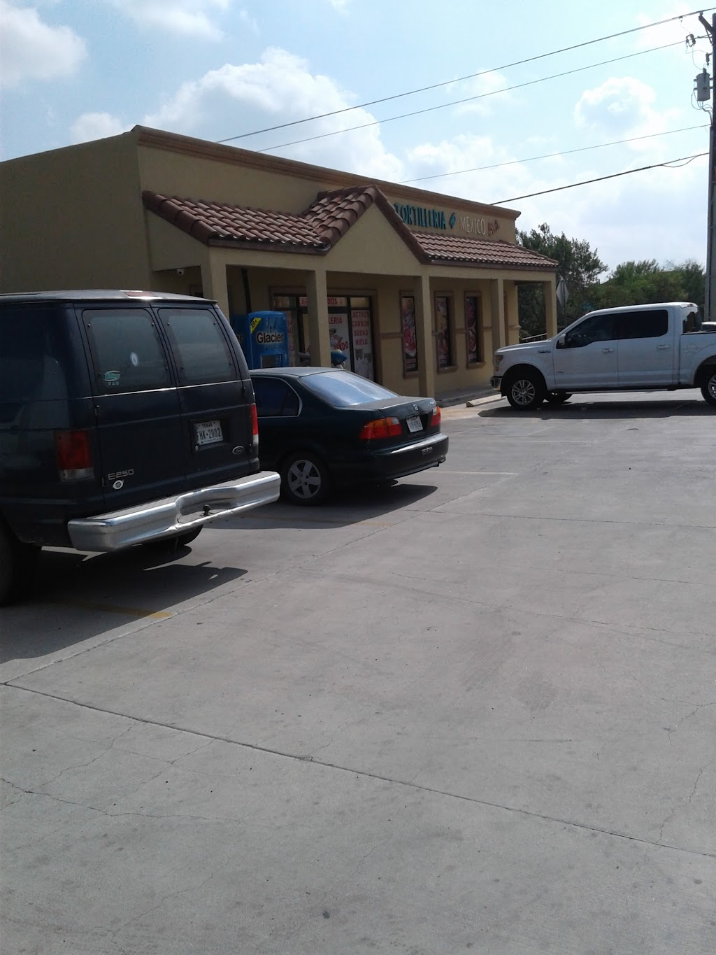 Tortilleria Mi Mexico Lindo | restaurant | 4003 N Veterans Blvd, Pharr, TX 78577, USA | 9567821333 OR +1 956-782-1333