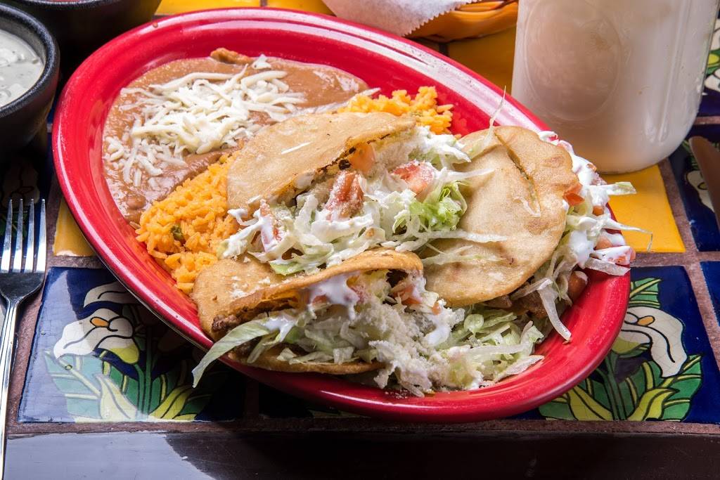 La Hacienda Fresh Mexican Grill | restaurant | 300 Monticello Ave, Norfolk, VA 23510, USA | 7572718027 OR +1 757-271-8027