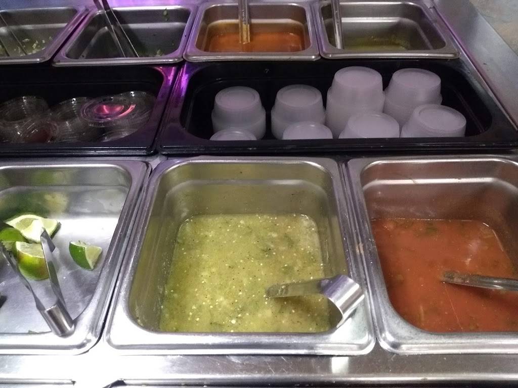 Queen Taco | restaurant | 11721 East 23rd St S, Independence, MO 64050, USA | 8162524858 OR +1 816-252-4858