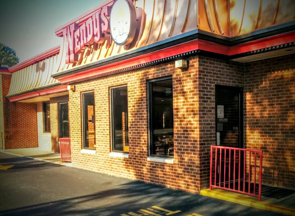 Wendys | restaurant | 416 4th St NW, Charlottesville, VA 22903, USA | 4349790380 OR +1 434-979-0380