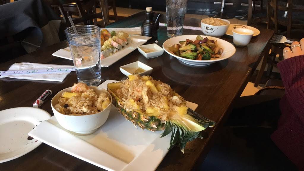 Vine Sushi & Thai | restaurant | 607 Broad St, Durham, NC 27705, USA | 9192948382 OR +1 919-294-8382