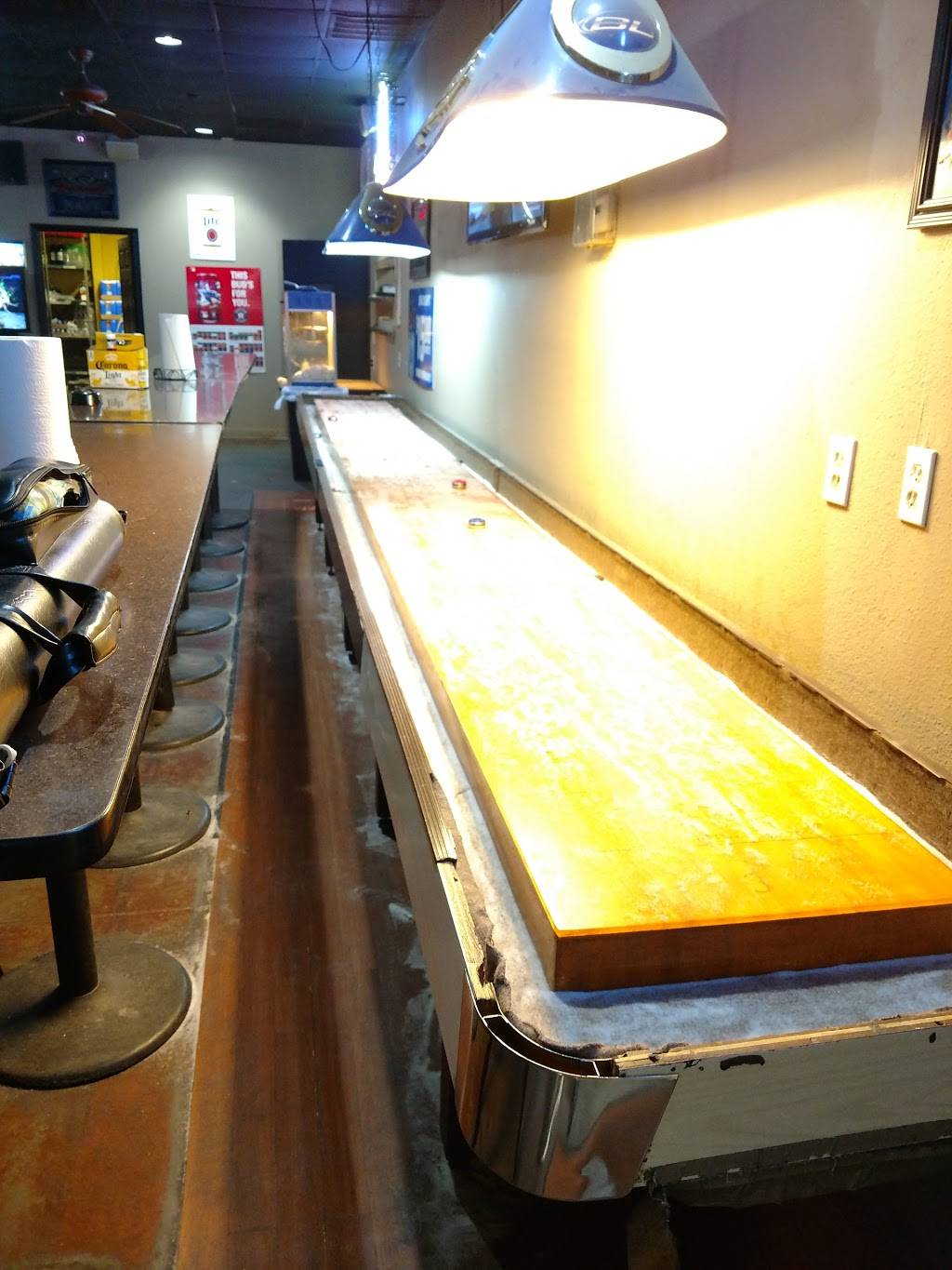 Shanahans Bar and Grill | restaurant | 18020 TX-105, Montgomery, TX 77316, USA | 9365826410 OR +1 936-582-6410