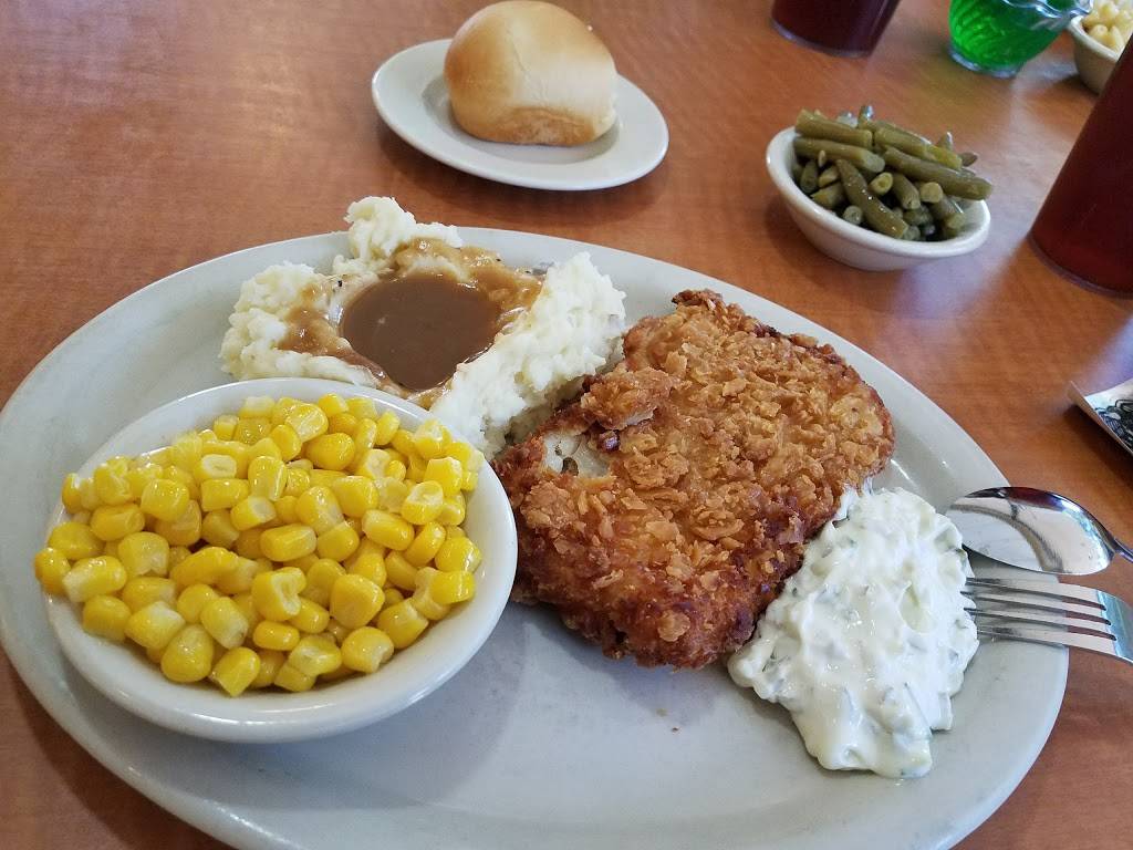 Lubys | restaurant | 5307 Walzem Rd, San Antonio, TX 78218, USA | 2106567813 OR +1 210-656-7813