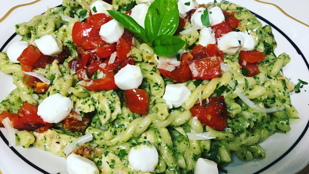 Garlic Pit Pasta House | restaurant | 696 Ridge Rd, Webster, NY 14580, USA | 5856716360 OR +1 585-671-6360