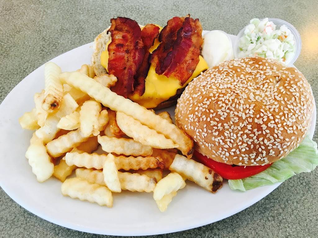 Emilys Restaurant | restaurant | 101 S Garden Ave, Clearwater, FL 33756, USA | 7274434600 OR +1 727-443-4600