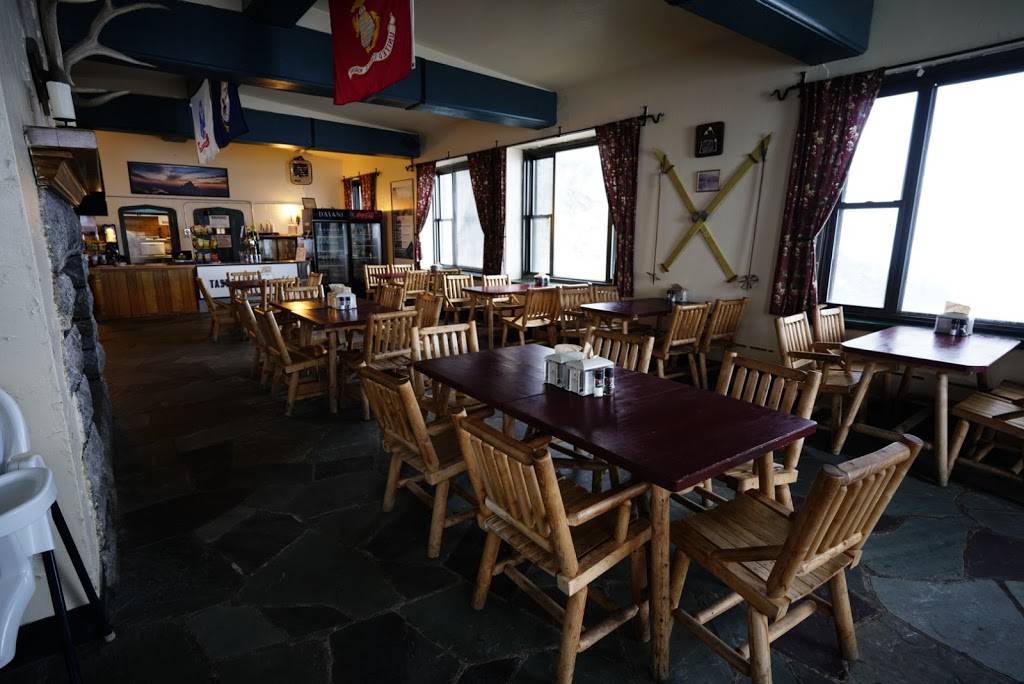 Castle Café | cafe | Whiteface Memorial Hwy, Wilmington, NY 12997, USA | 5189462223 OR +1 518-946-2223