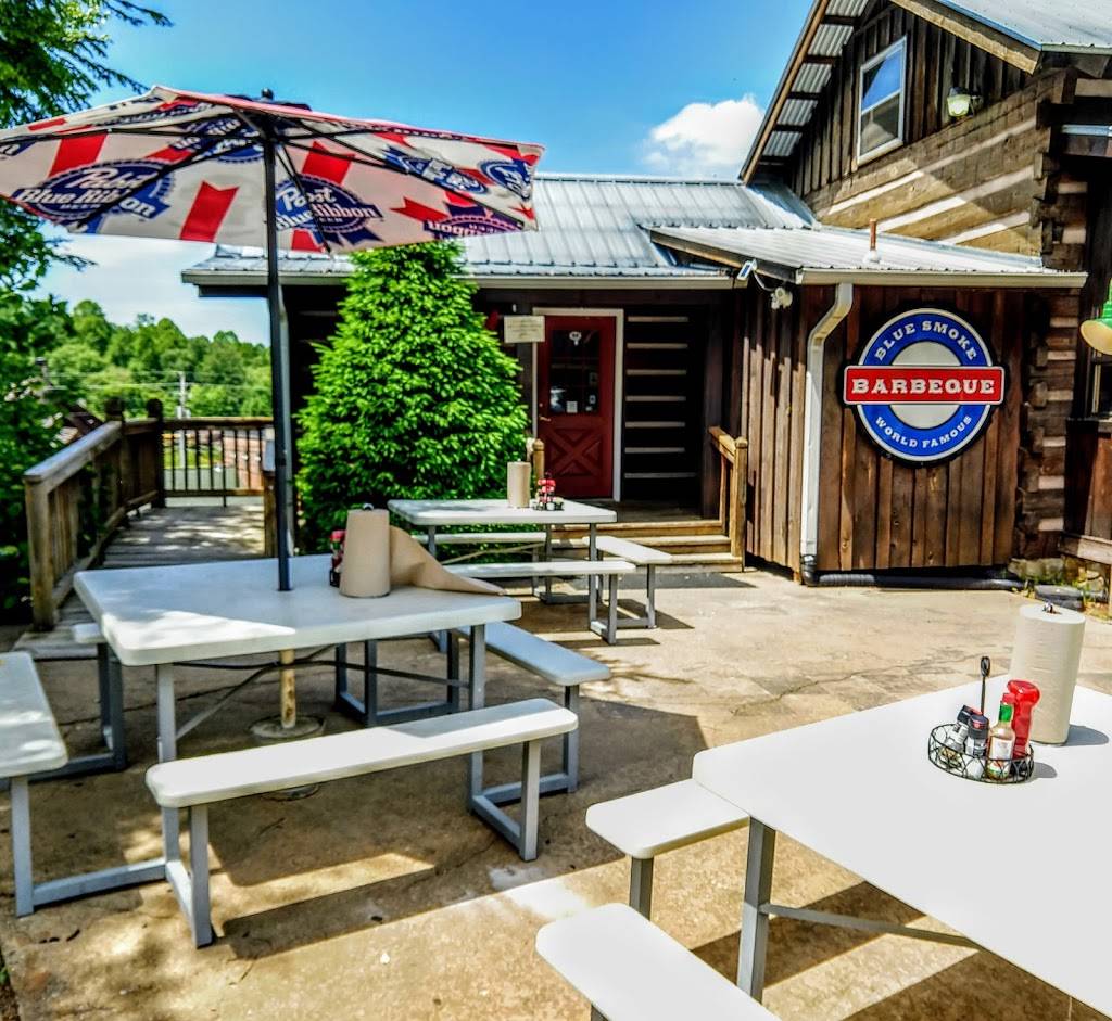 Blue Smoke World Famous Barbeque | restaurant | 3365 E 1st St, Blue Ridge, GA 30513, USA | 7069462024 OR +1 706-946-2024