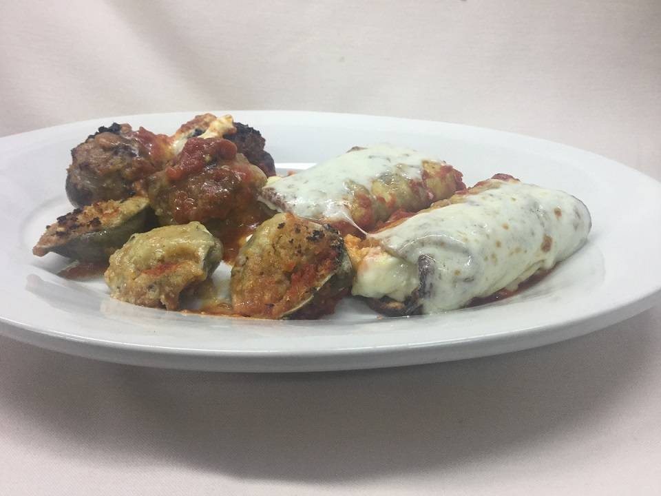 Vesuvios Ristorante | restaurant | 300 Dupont Ave, Newburgh, NY 12550, USA | 8455653199 OR +1 845-565-3199