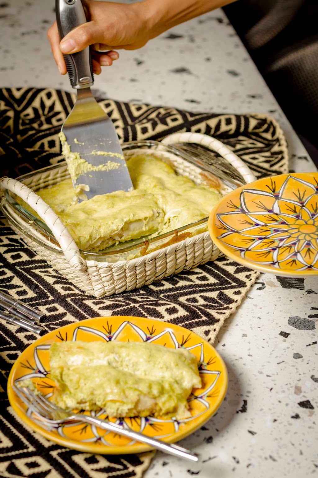 Tümü | Food to go & catering | restaurant | 2126 Post Rd, Fairfield, CT 06824, USA | 2038587181 OR +1 203-858-7181