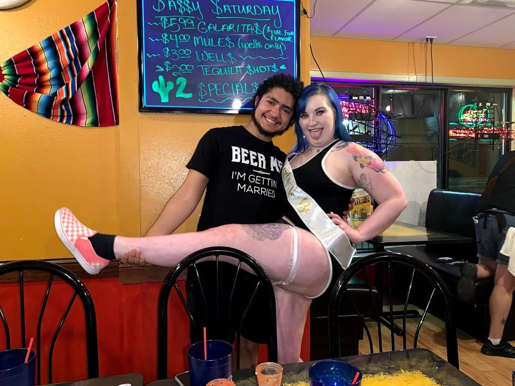 Cactus 2 Restaurant & Cantina | restaurant | 314 E Burlington St, Iowa City, IA 52240, USA | 3193372464 OR +1 319-337-2464