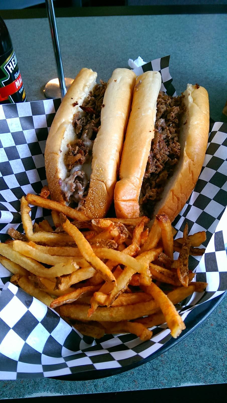 mojos east coast eats | restaurant | 2758 Maple Ave, Downers Grove, IL 60515, USA | 6307962832 OR +1 630-796-2832