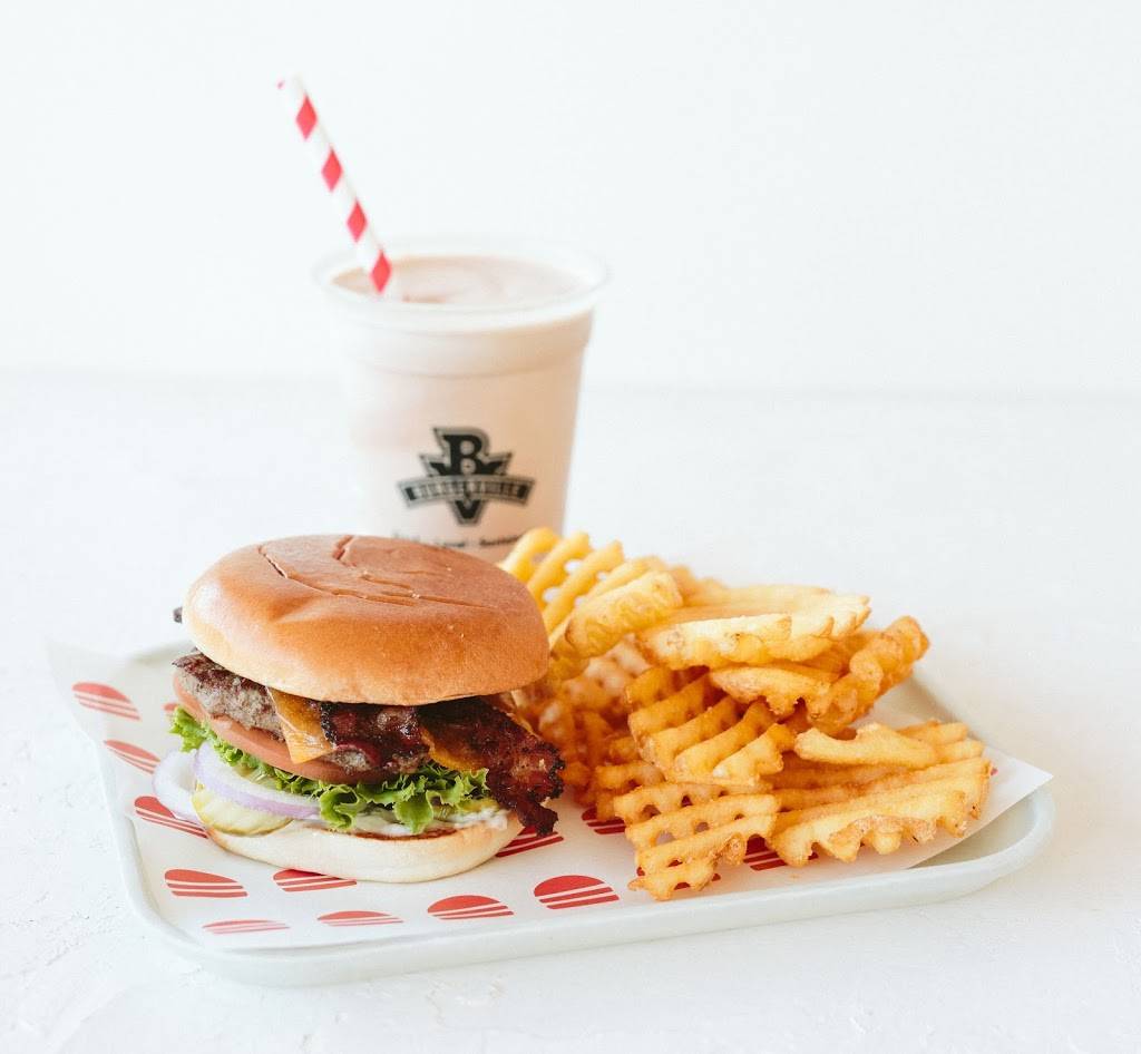 Burgerville | meal takeaway | 1135 NE Martin Luther King Jr Blvd, Portland, OR 97232, USA | 5032356858 OR +1 503-235-6858