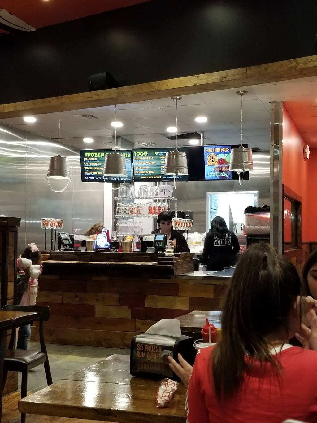 Wing Bucket Deep Ellum | restaurant | 2642 Elm St, Dallas, TX 75226, USA | 4696202190 OR +1 469-620-2190