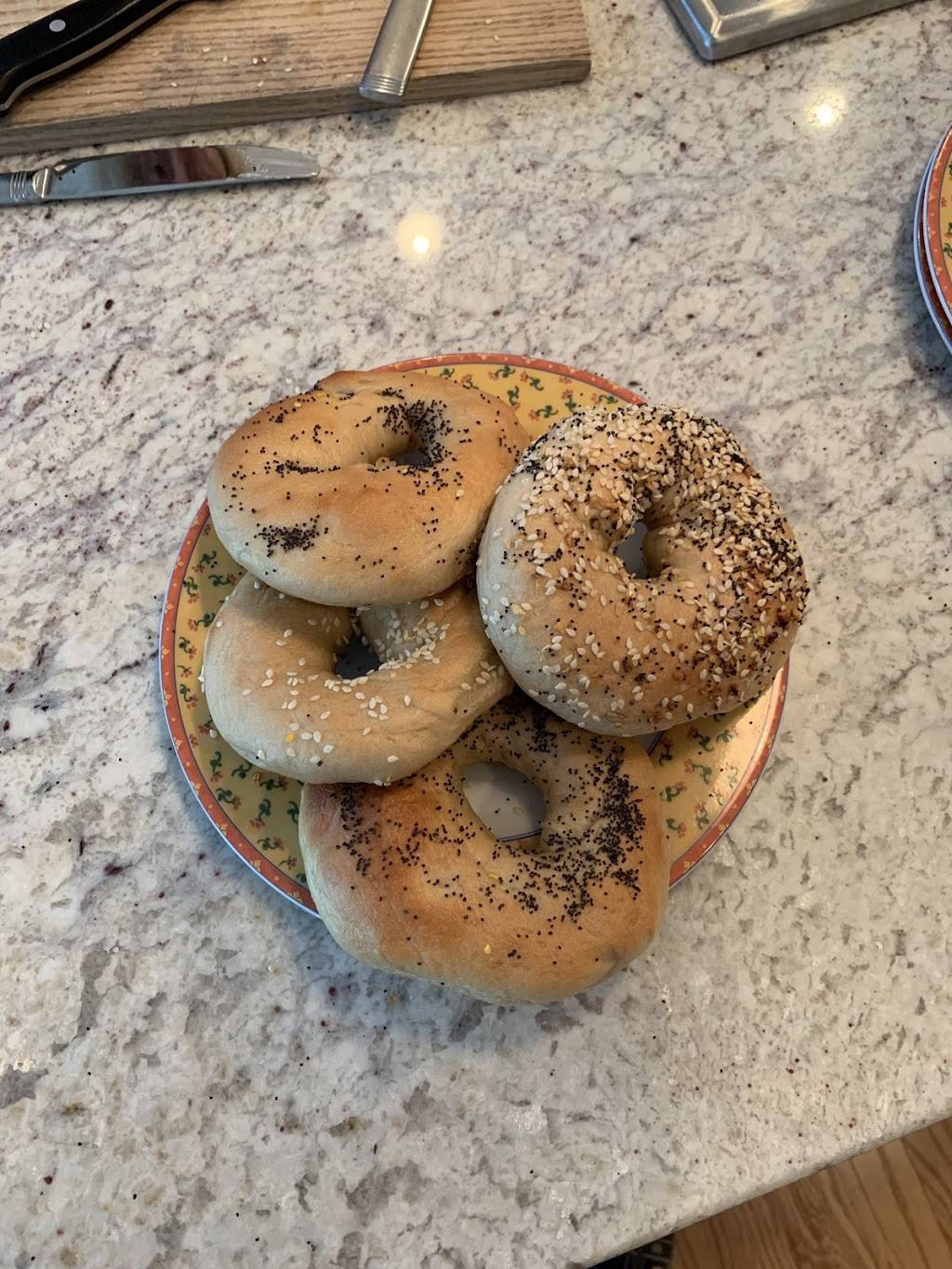 Giovannis Brooklyn Bagels | restaurant | 9106 Coast Guard Rd, Emerald Isle, NC 28594, USA | 9549139401 OR +1 954-913-9401