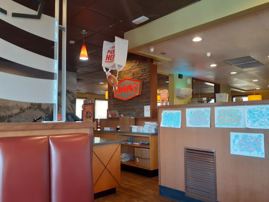 Dennys | restaurant | 2206 N Lacrosse St, Rapid City, SD 57701, USA | 6057167272 OR +1 605-716-7272