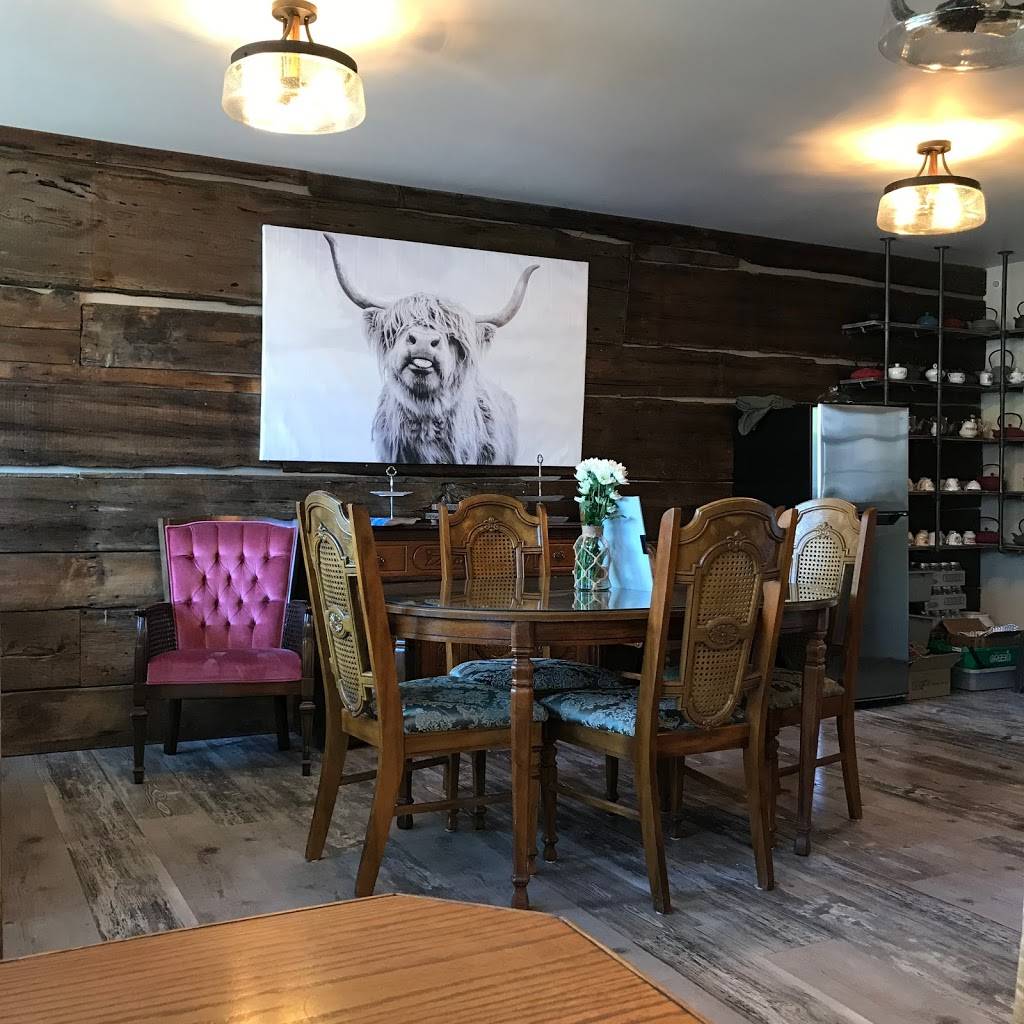 The Moo & Chew Tea House | cafe | 213 Main St, Port Dover, ON N0A 1N0, Canada | 5195839727 OR +1 519-583-9727