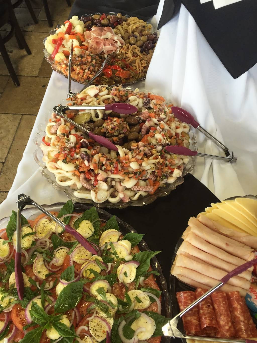 Pasta Plus | restaurant | 1070 Innisfil Beach Rd #17, Innisfil, ON L9S 4T9, Canada | 7052947587 OR +1 705-294-7587