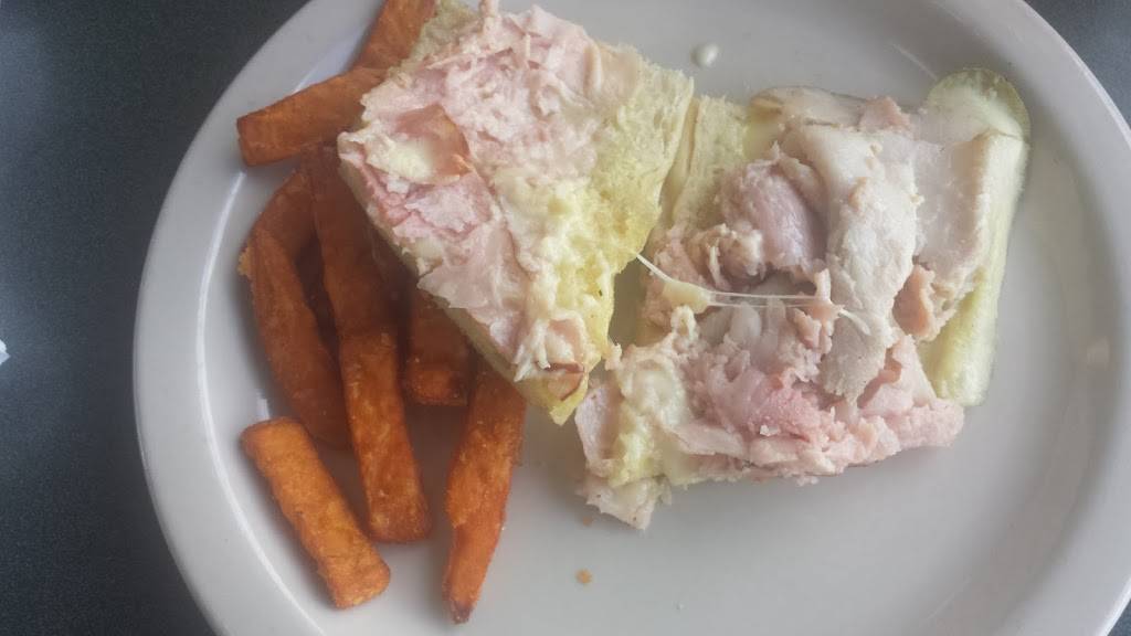 Perfect Spot | restaurant | 1600 Flight Line Blvd, DeLand, FL 32724, USA | 3867340088 OR +1 386-734-0088