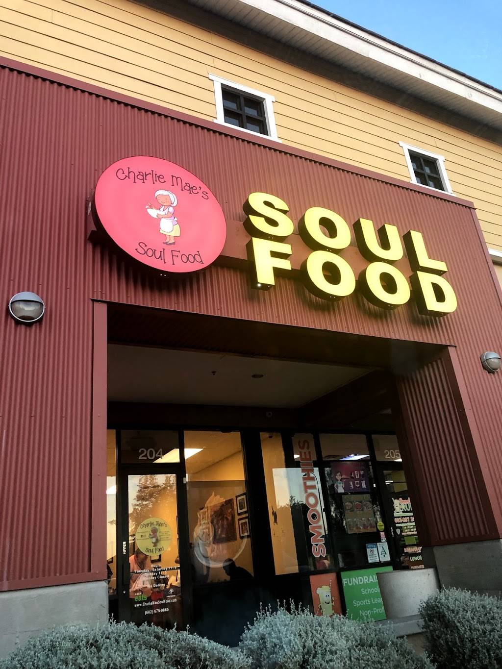 Charlie Mae’s Soul Food | restaurant | 6115 S 51st Ave suite #204, Laveen Village, AZ 85339, USA | 6026750865 OR +1 602-675-0865