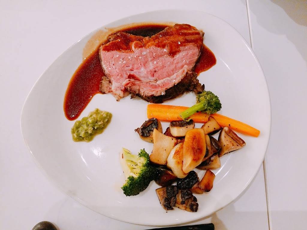 Miku Toronto | restaurant | 10 Bay St # 105, Toronto, ON M5J 2R8, Canada | 6473477347 OR +1 647-347-7347