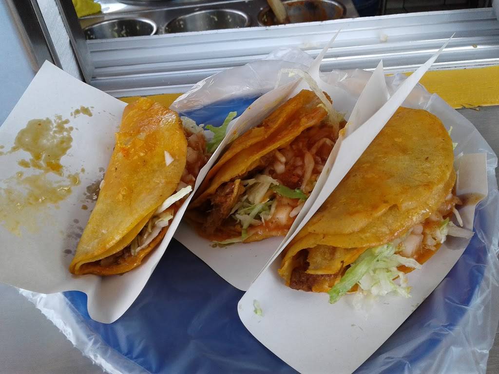 TACOS A VAPOR Gil | restaurant | Lázaro Cárdenas 602, Otay Constituyentes, 22457 Tijuana, B.C., Mexico | 016642104717 OR +52 664 210 4717