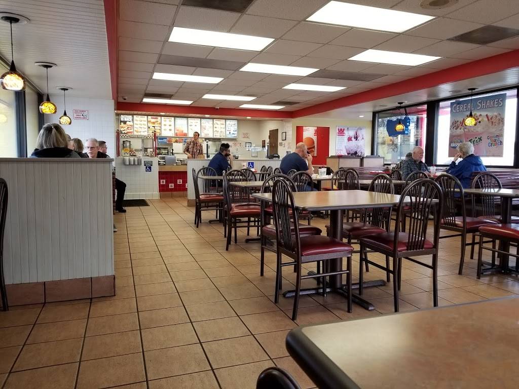 Wienerschnitzel | restaurant | 7373 N Blackstone Ave, Fresno, CA 93650, USA | 5594328429 OR +1 559-432-8429