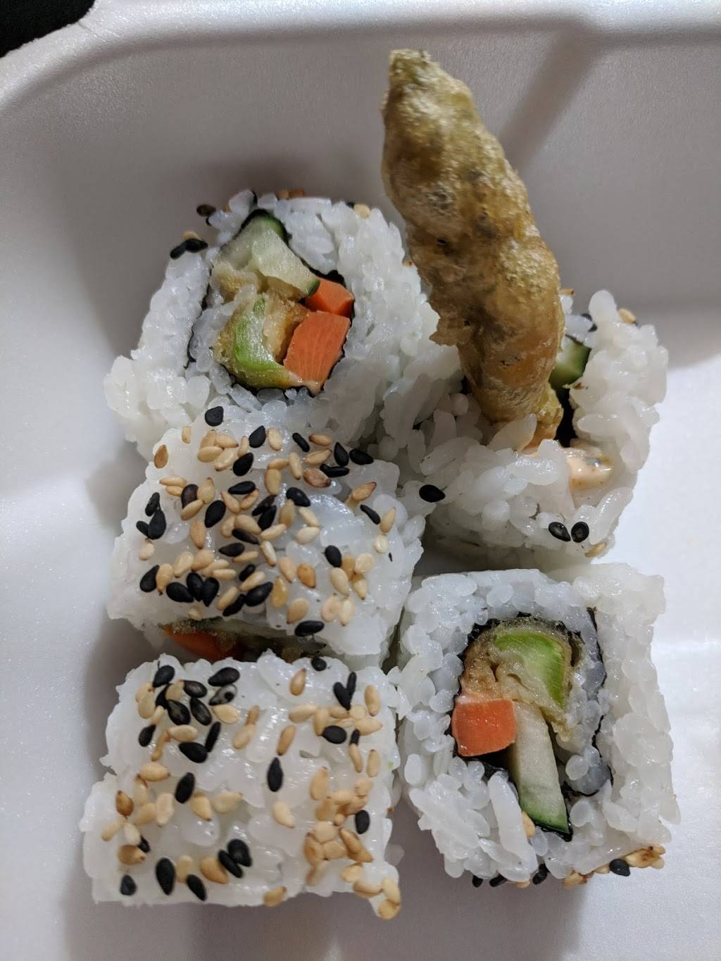 Koko Sushi Bar & Lounge | night club | 301 N Adams St, Green Bay, WI 54301, USA | 9205445097 OR +1 920-544-5097