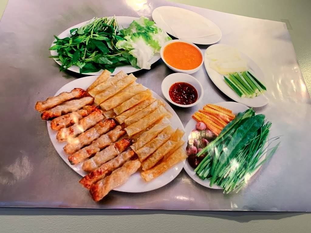 Nha Hang Vietnam Restaurant | restaurant | 1032 W Argyle St, Chicago, IL 60640, USA | 7738788895 OR +1 773-878-8895