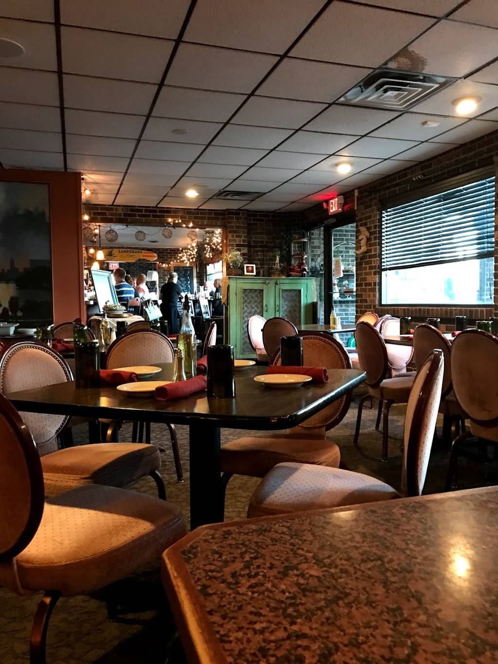 Tonis | night club | 508 N Elida St, Winnebago, IL 61088, USA | 8153352328 OR +1 815-335-2328